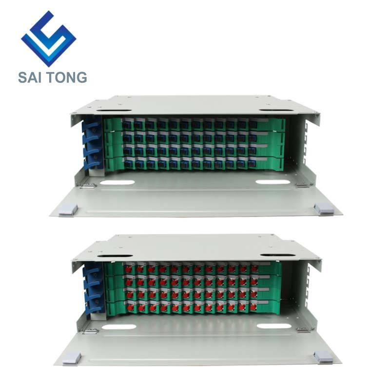 SaiTong FTTH 19 pulgadas Montaje en rack Gabinete de 48 puertos SC / FC ODF 4 U Marco de distribución de fibra óptica de 48 núcleos Carga completa opcional
