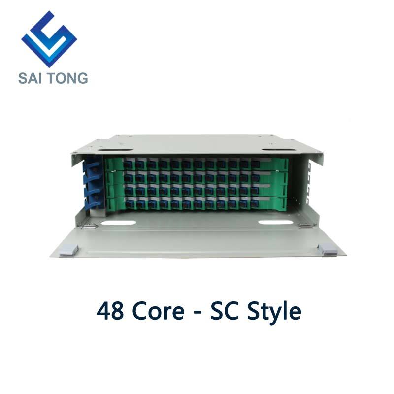 SaiTong FTTH 19 pulgadas Montaje en rack Gabinete de 48 puertos SC / FC ODF 4 U Marco de distribución de fibra óptica de 48 núcleos Carga completa opcional