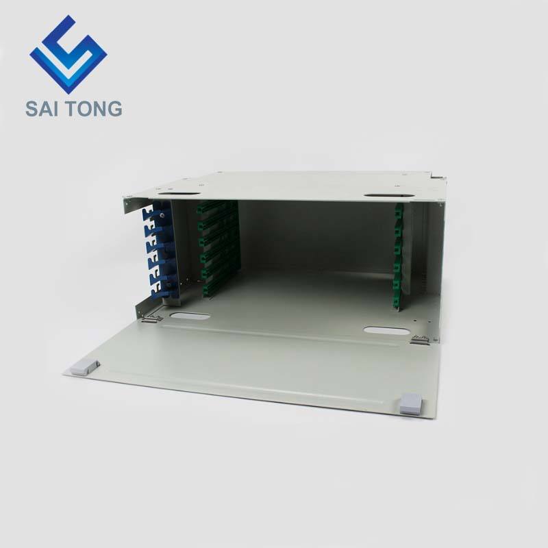 SaiTong FTTH 19 pulgadas Montaje en rack Gabinete de 72 puertos SC / FC ODF 6 U Marco de distribución de fibra óptica de 72 núcleos Carga completa opcional